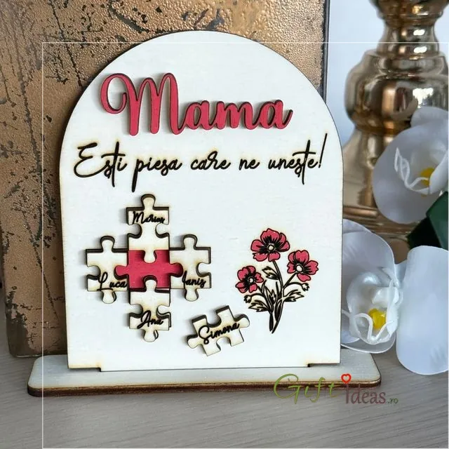 Plachetă din lemn decupată și gravată laser